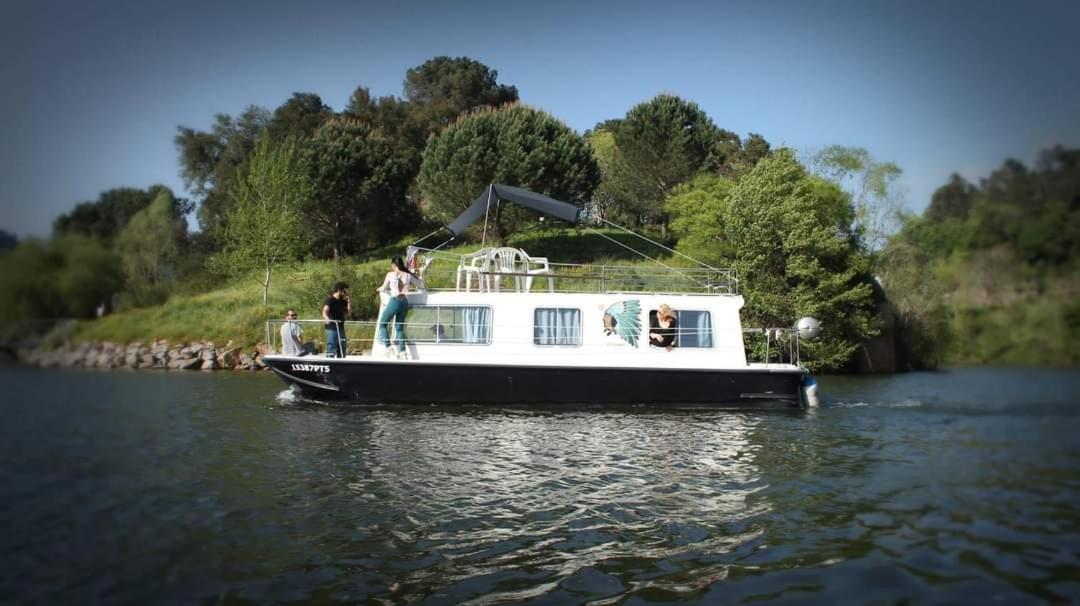 Готель Douro Houseboats Марку-ді-Канавезиш Екстер'єр фото