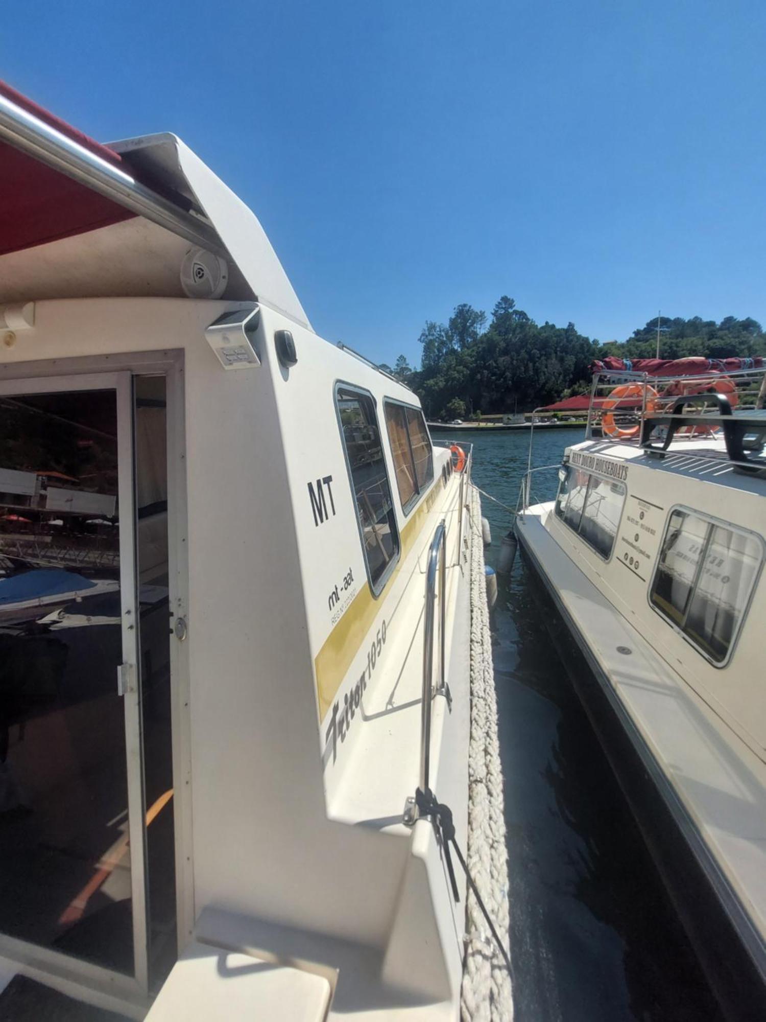 Готель Douro Houseboats Марку-ді-Канавезиш Екстер'єр фото